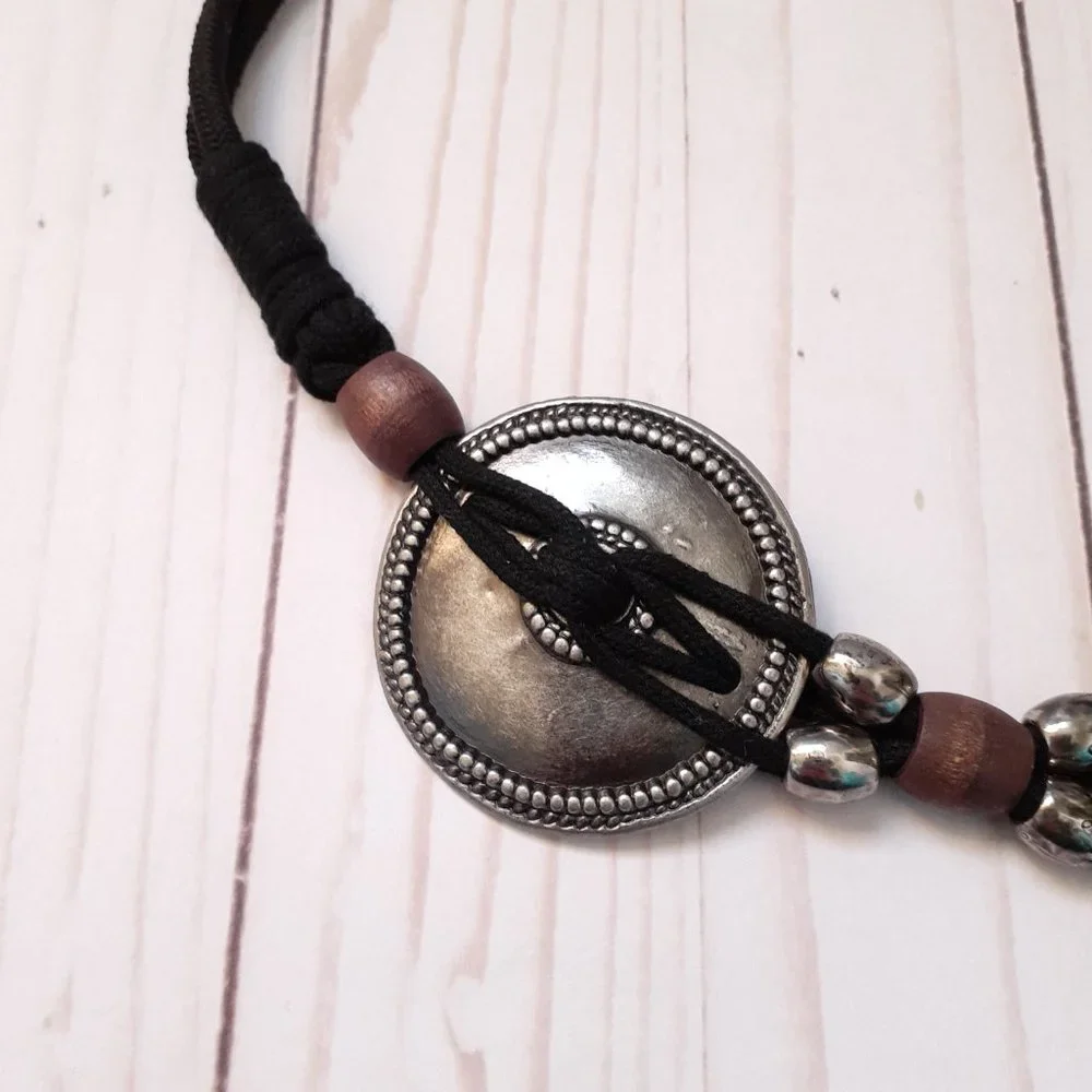 Vintage 80s Medallion & Bead Elastic Cord Belt Black Silvertone